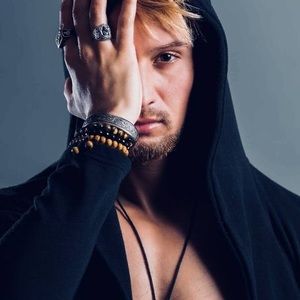 Meet your Posher, Jamal